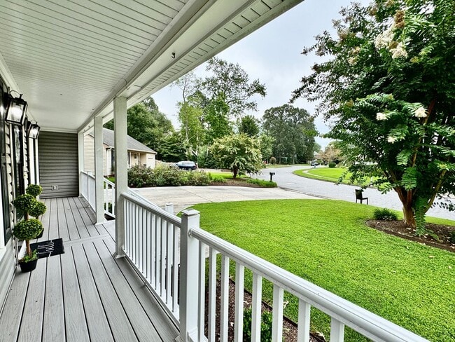 Building Photo - Ready NOW! A Spacious Home in Beautiful Pi...