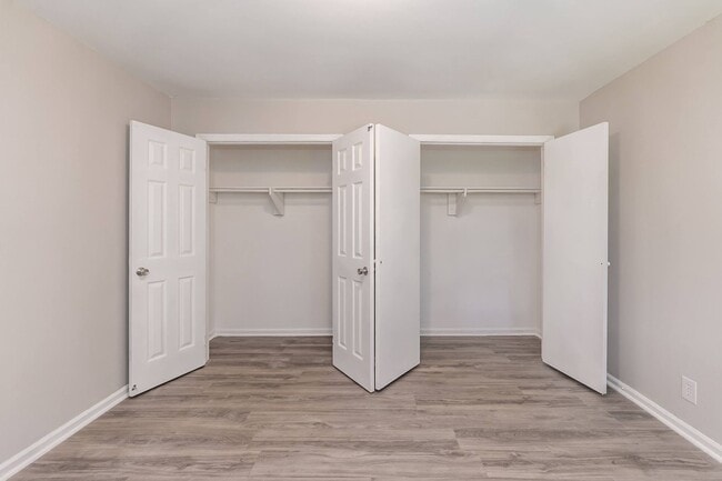 Building Photo - 209 Johnson St