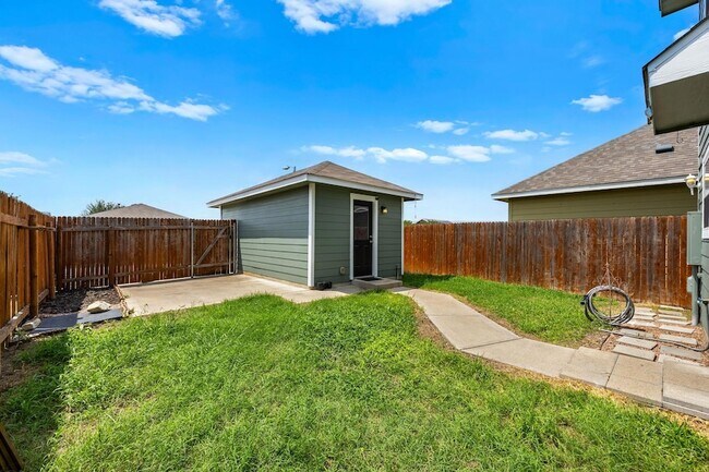 Building Photo - 4520 Graceful Ln