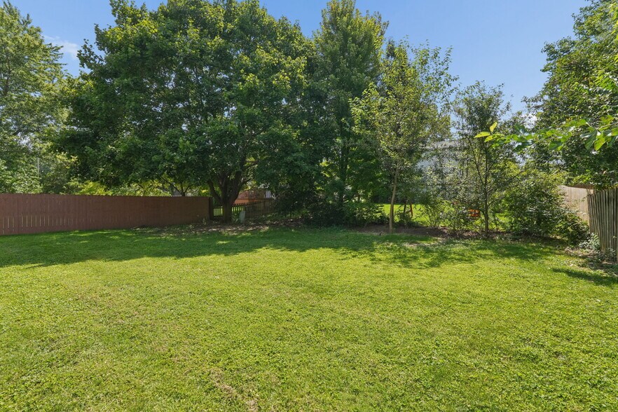 Building Photo - 4893 Springdale Blvd
