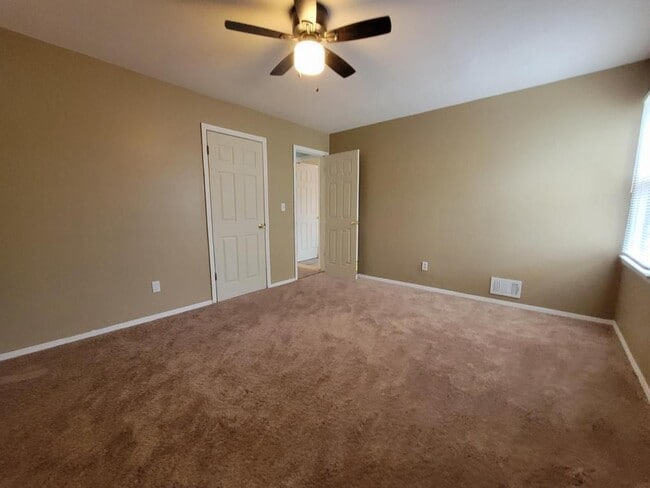 Building Photo - 62 Seabreeze Way