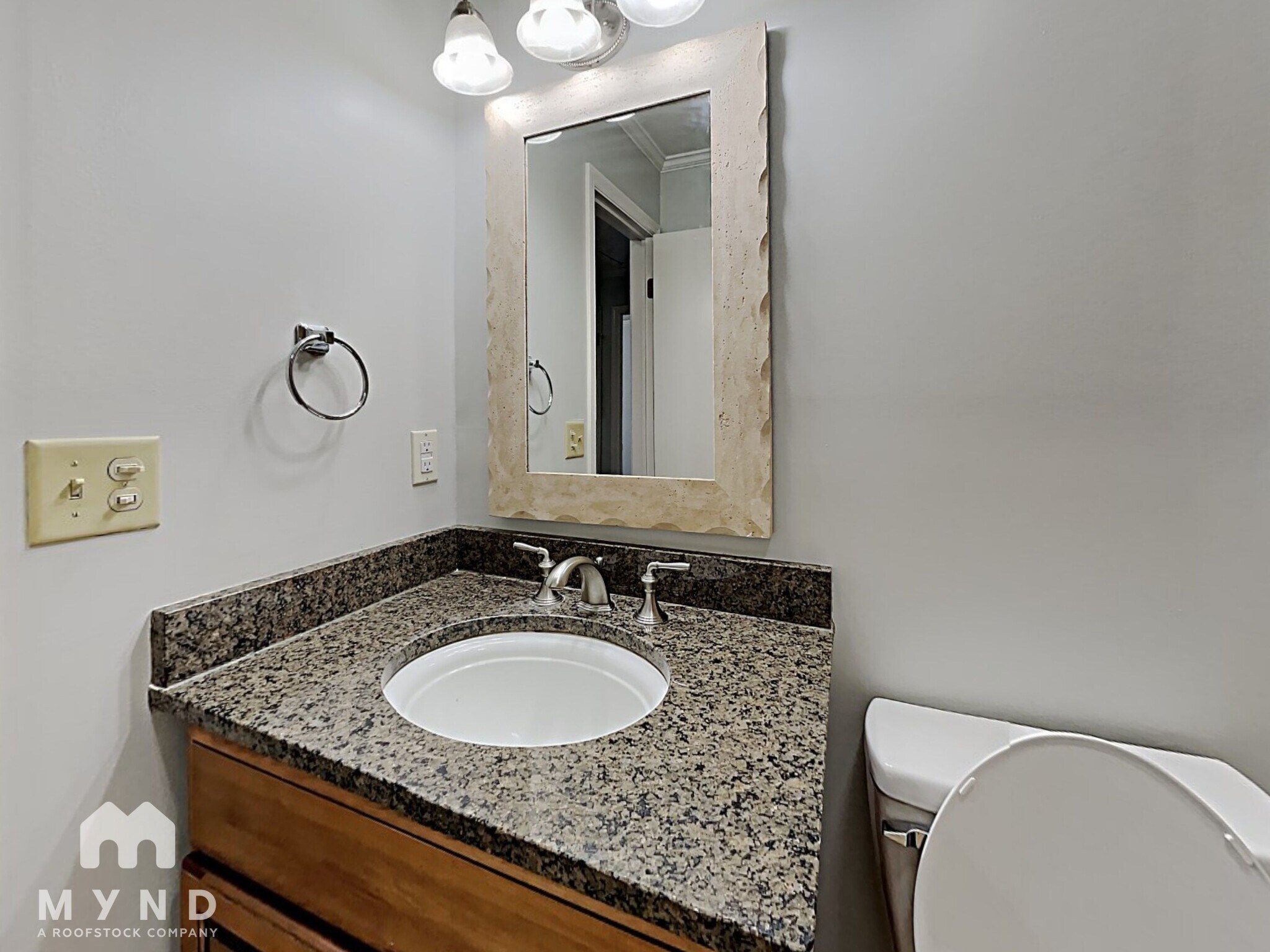 Building Photo - 4353 Morningside Dr