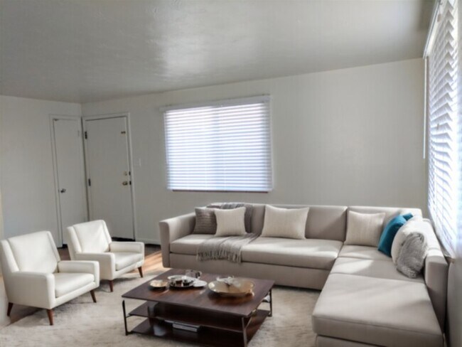 Building Photo - 3237 S Huron St