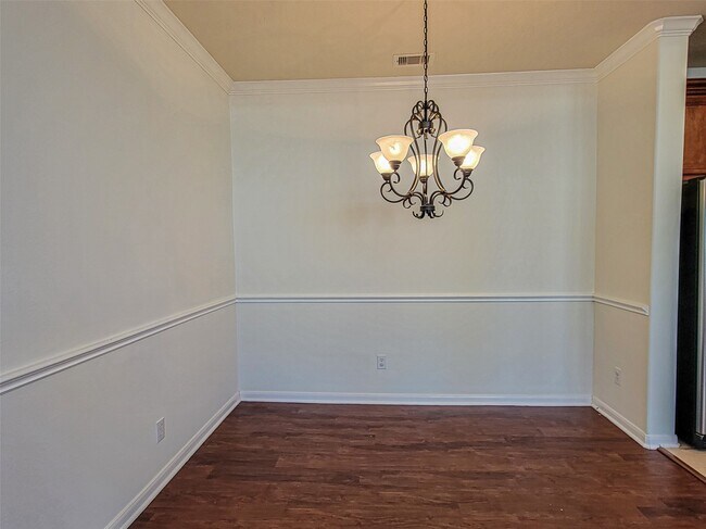 Building Photo - 3611 Cedar Flats Ln