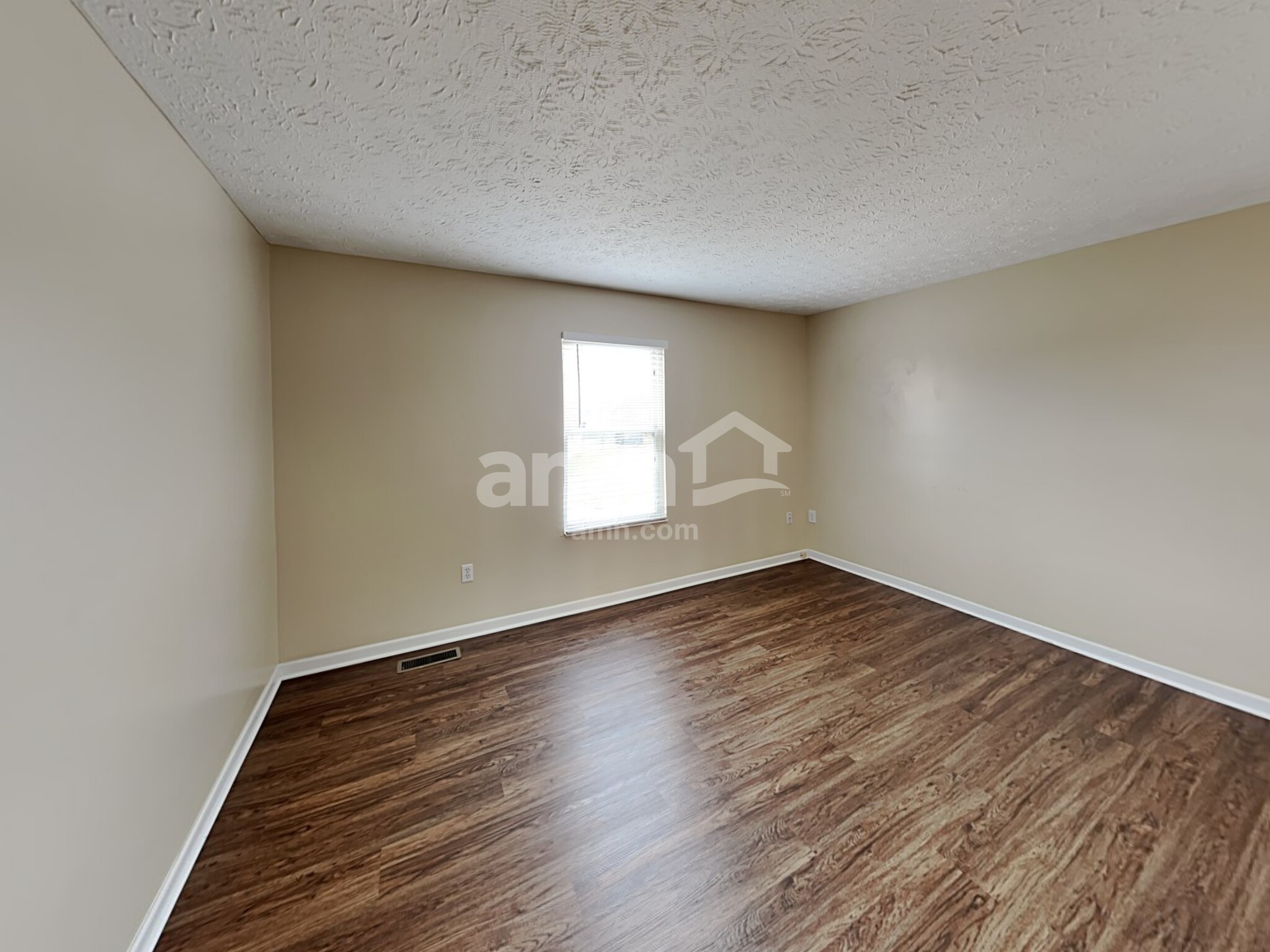 Building Photo - 6529 Hemmingford Dr