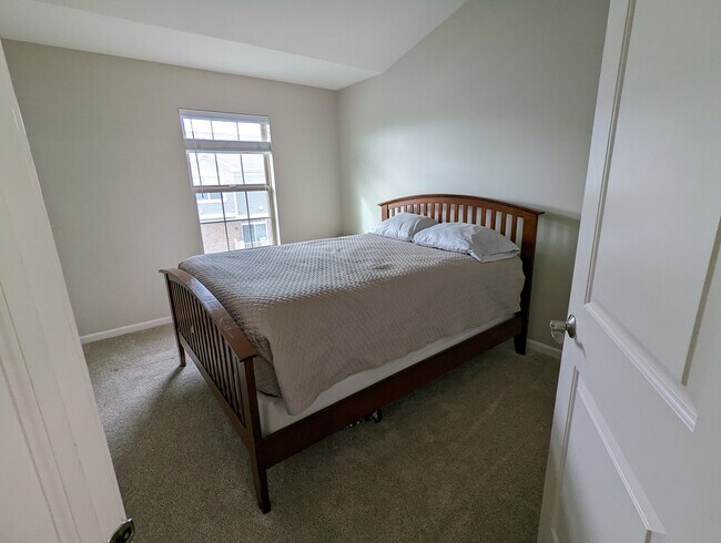 Building Photo - 2807 Blakely Ln