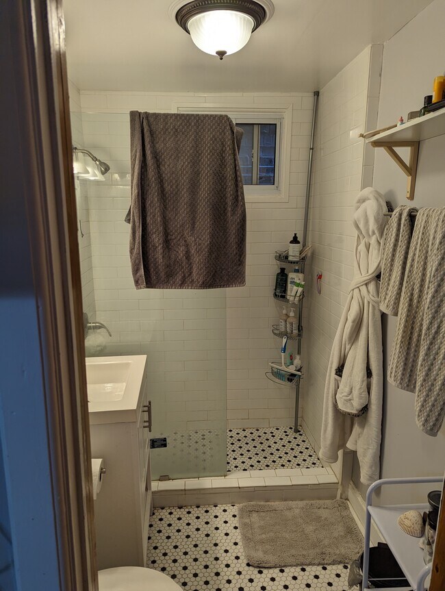 Building Photo - 2638 W Belden Ave