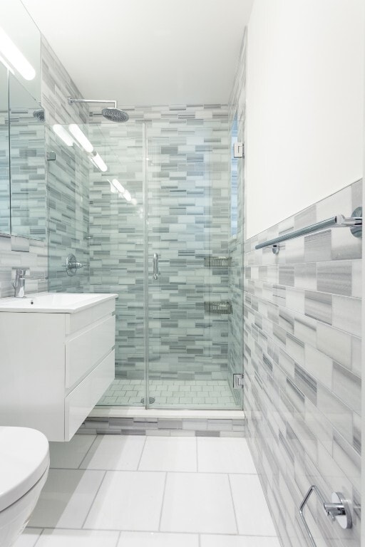 Building Photo - 209 E 25th St