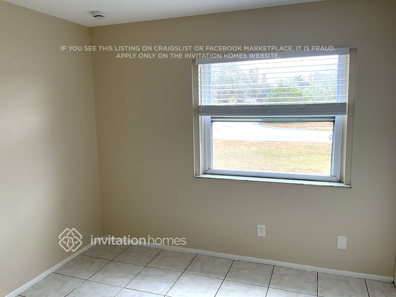 Building Photo - 785 SW Belmont Cir