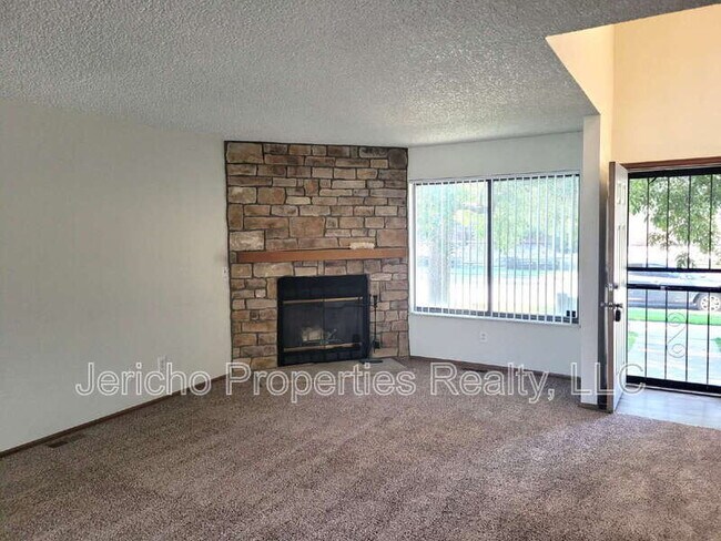 Building Photo - 8731 W Cornell Ave
