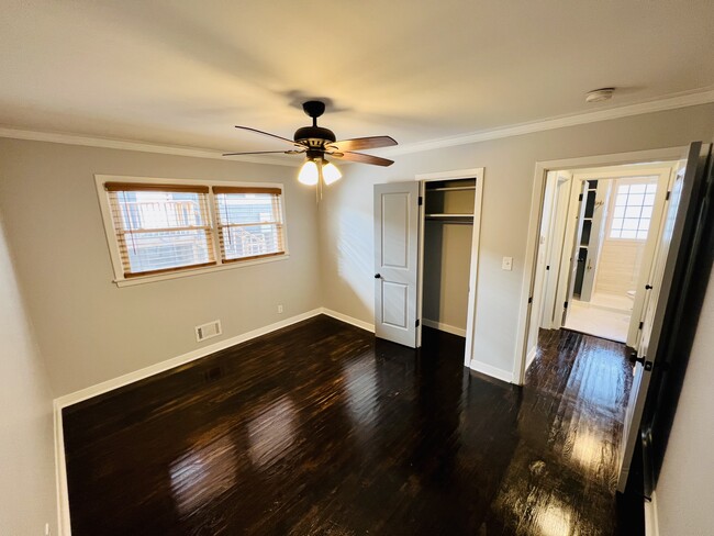 Building Photo - 970 Schiller Ave