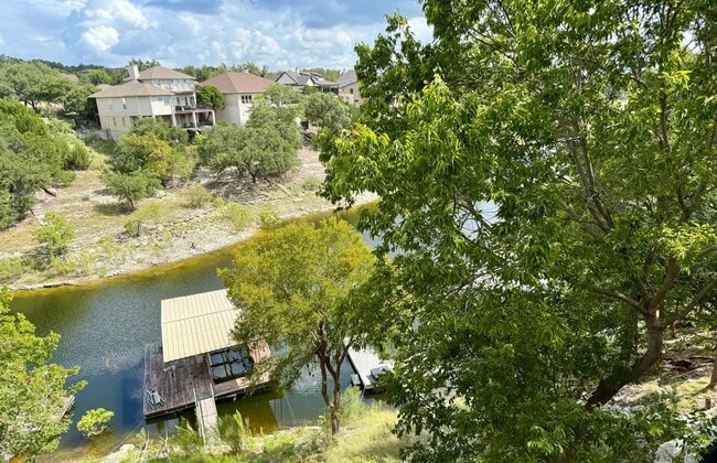 Building Photo - 539 Venture Blvd S