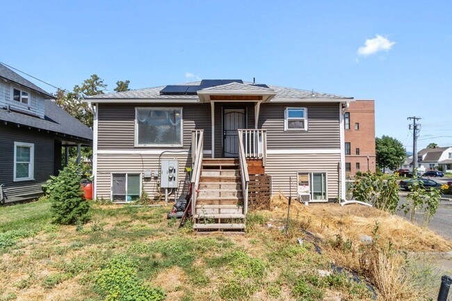 Primary Photo - 2816 E Everett Ave