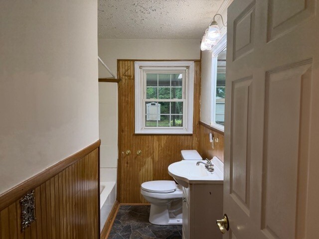 Building Photo - 111 Todd Cir