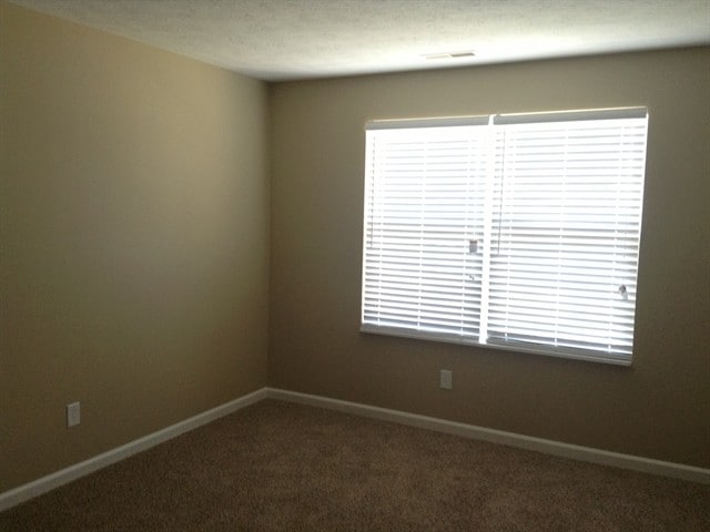 Building Photo - 10827 Tanbark Dr