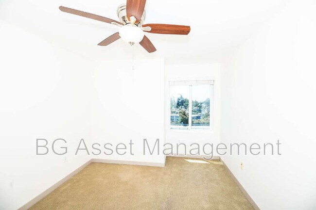 Building Photo - 1459 MacArthur Blvd