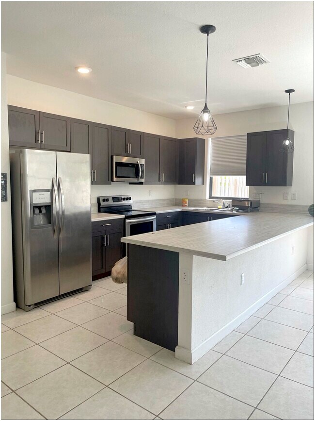 Building Photo - 25175 SW 108th Ave