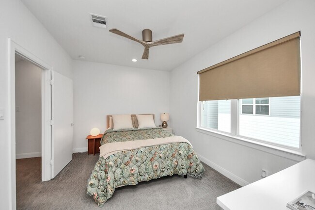 Building Photo - 1721 Eado Point Ln