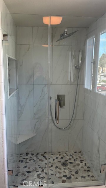 Building Photo - 314 S Broadway