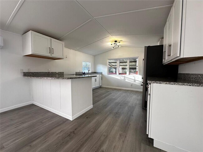 Building Photo - 3680 Packard Ave