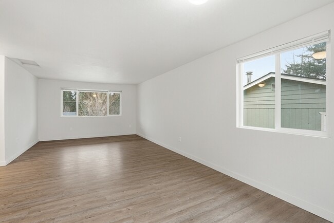 Building Photo - 10921 E 16th Ave