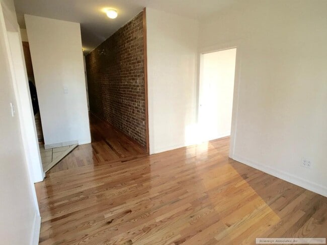 Floorplan - 122 La Salle Street