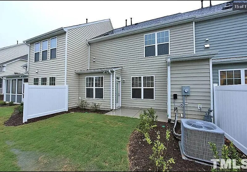 Building Photo - 207 Acorn Hollow Pl