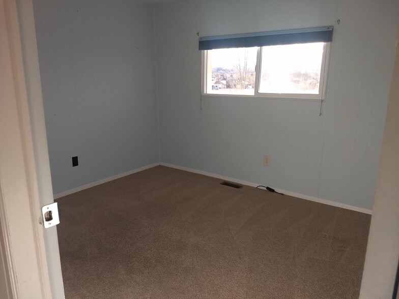 Secondary Bedroom - 1680 Chipeta Rd