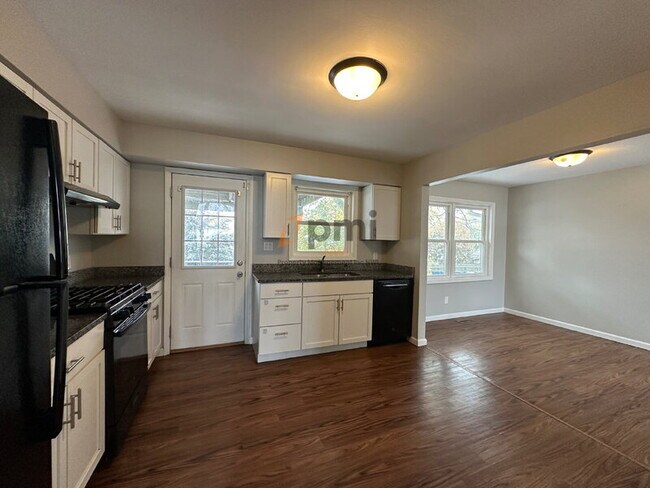 Building Photo - 6939 W 85th Ave