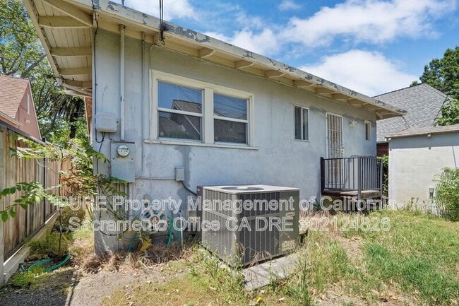 Building Photo - 2105 23rd St