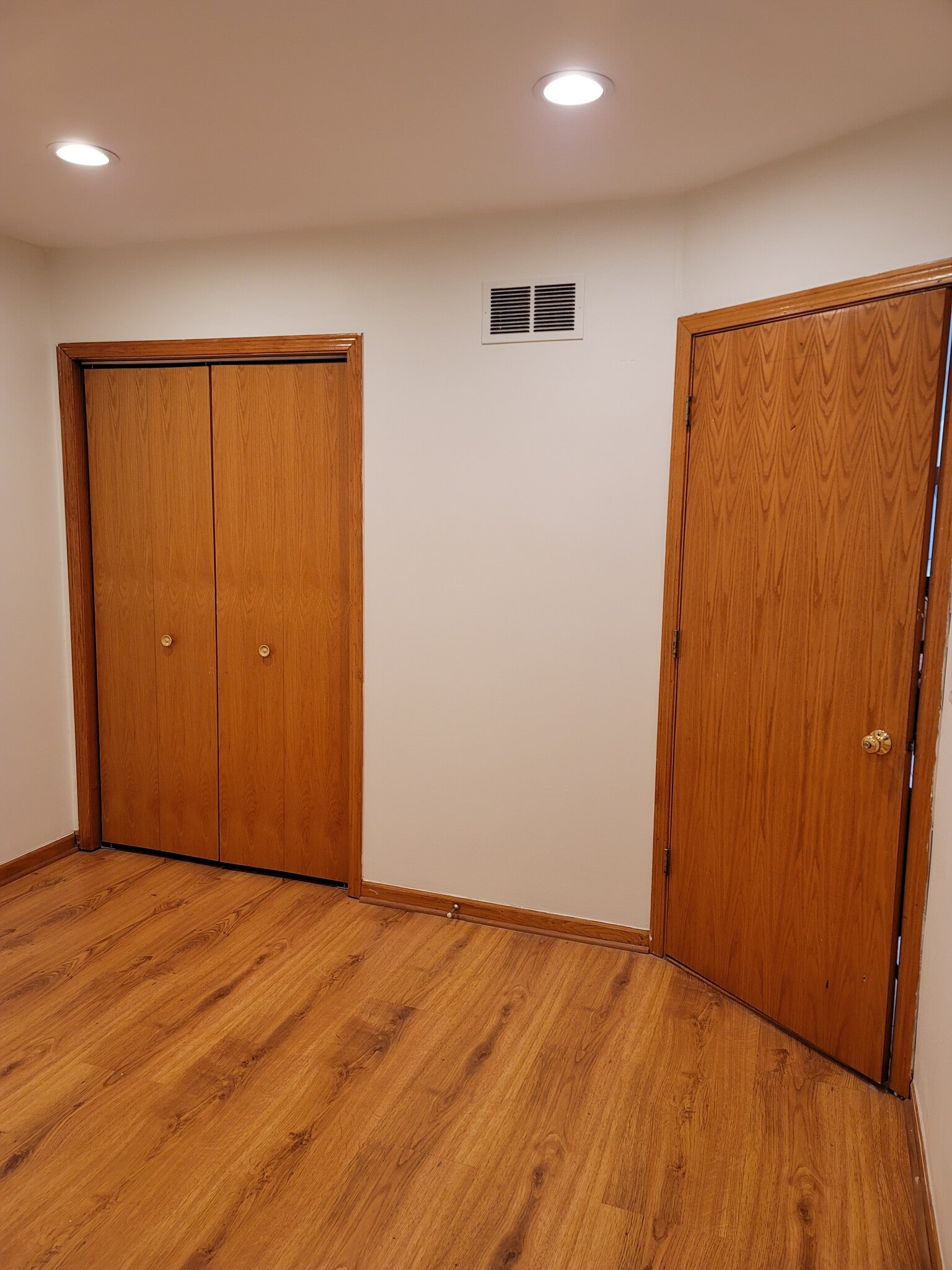 Building Photo - 1719 S Ruble St