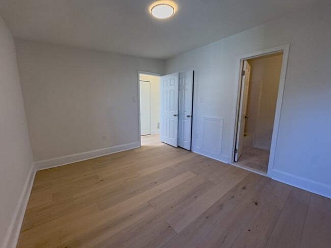 Building Photo - 1919 Mt Vernon St