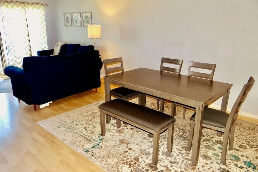 Building Photo - 2020 Cross Gate Blvd