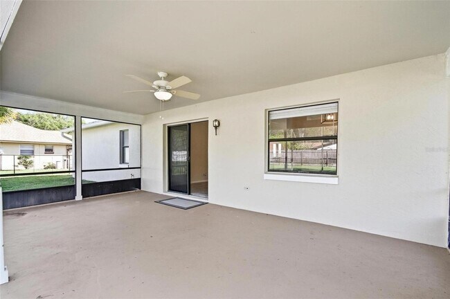 Building Photo - 8 Blakeport Ln