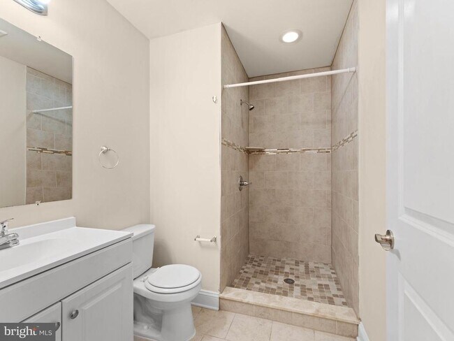 Building Photo - 1813 N 18th St
