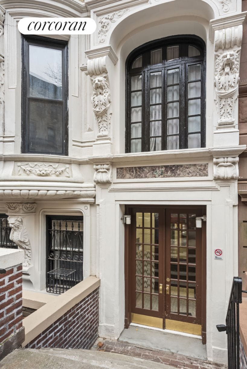 Building Photo - 42 W 88th St