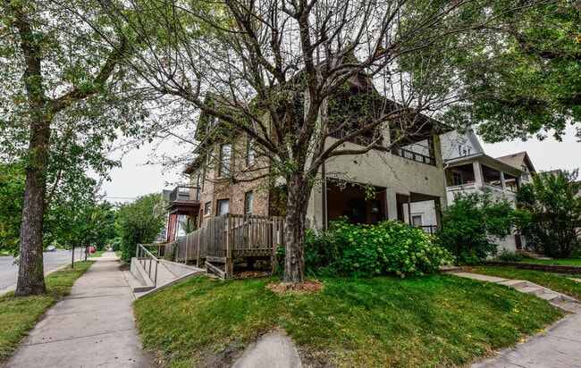 Building Photo - 800 5th Street Northeast