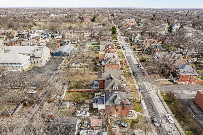 Building Photo - 1410 Fair Ave