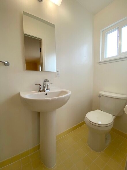 Building Photo - 3799 El Campo Ct