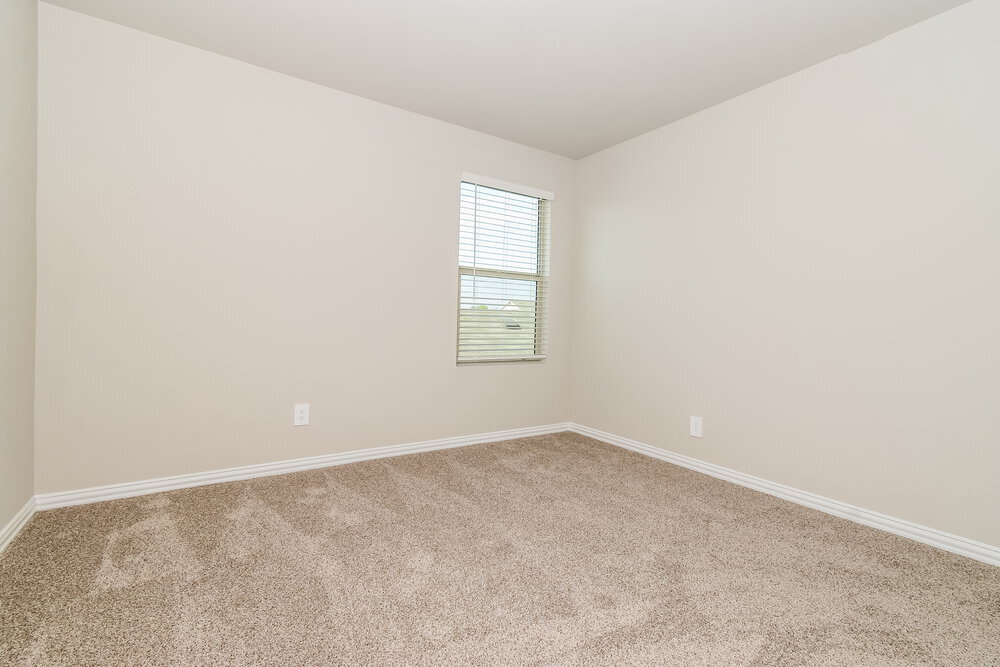 Building Photo - 975 Dayflower Ct