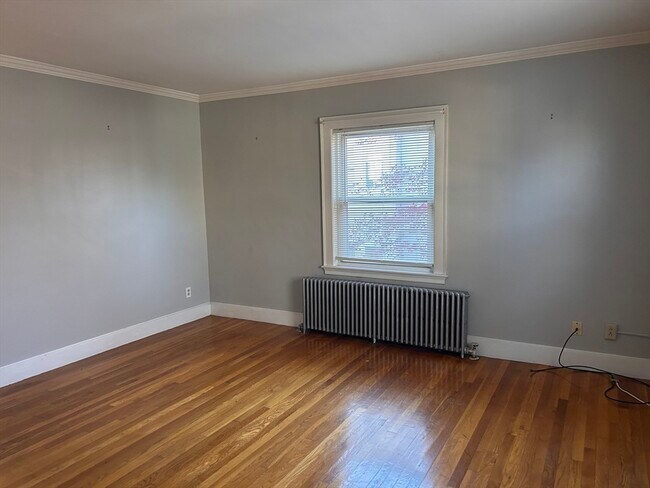 Building Photo - 24 Gilmore St