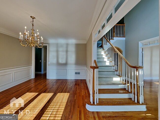 Building Photo - 12515 Magnolia Cir