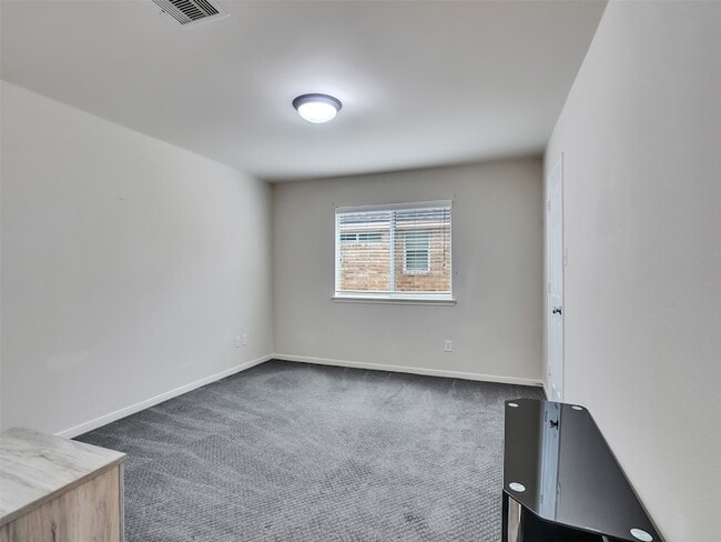 Building Photo - 24507 Red Bluff Tr