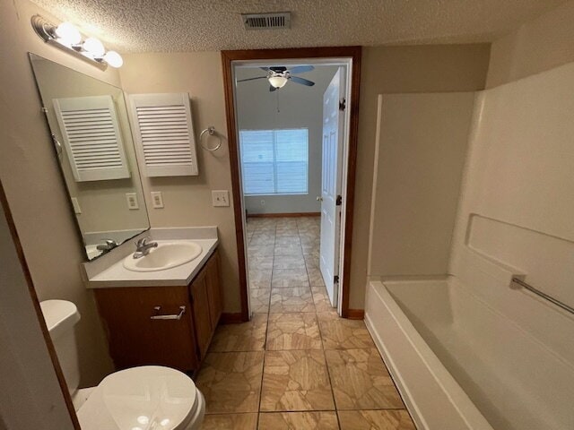 Building Photo - Updated 3BR/2BA Home with Fenced Backyard in Dunn Ave / Highlands Area