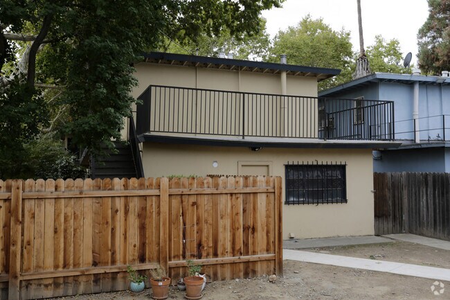 Building Photo - 2126 17th St