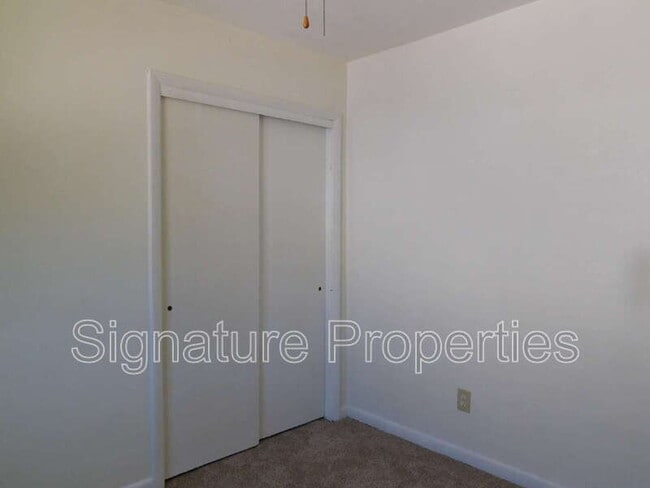 Building Photo - 3825 Annie Ln