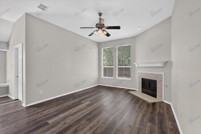 Building Photo - 7297 Chinquapin Dr