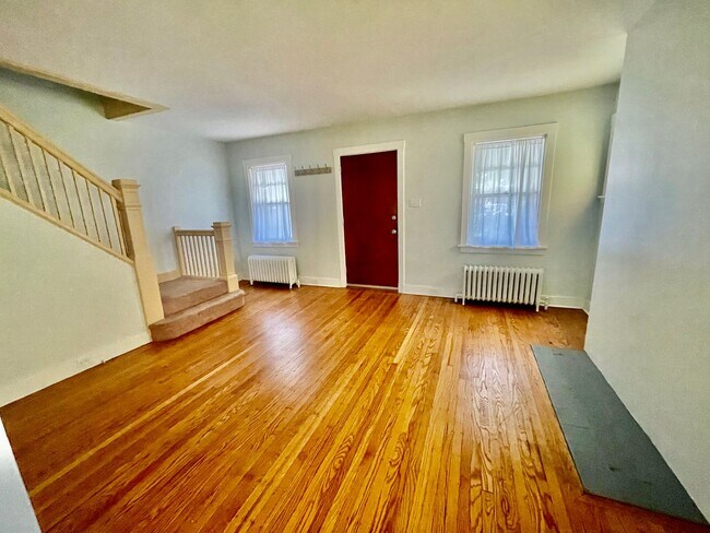 Building Photo - Charming Pittsburgh Retreat: 3-Bed Home with Hardwood Floors, Basement, and Private Porches