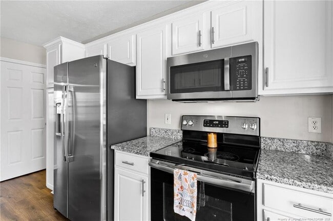 Building Photo - 106 Hawthorn Dr