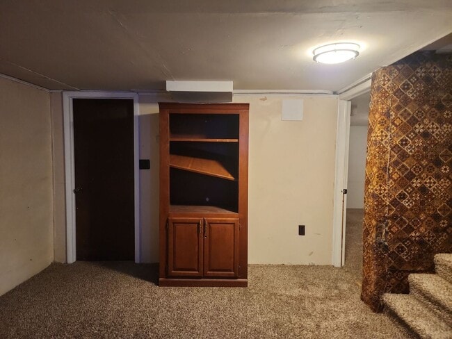 Building Photo - 156 N 1150 W